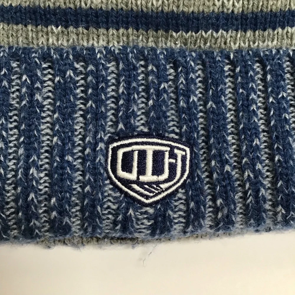 Toronto Maple Leafs NHL Hockey Gray Blue Knit Pom Beanie Skater Hat Fleece Lined